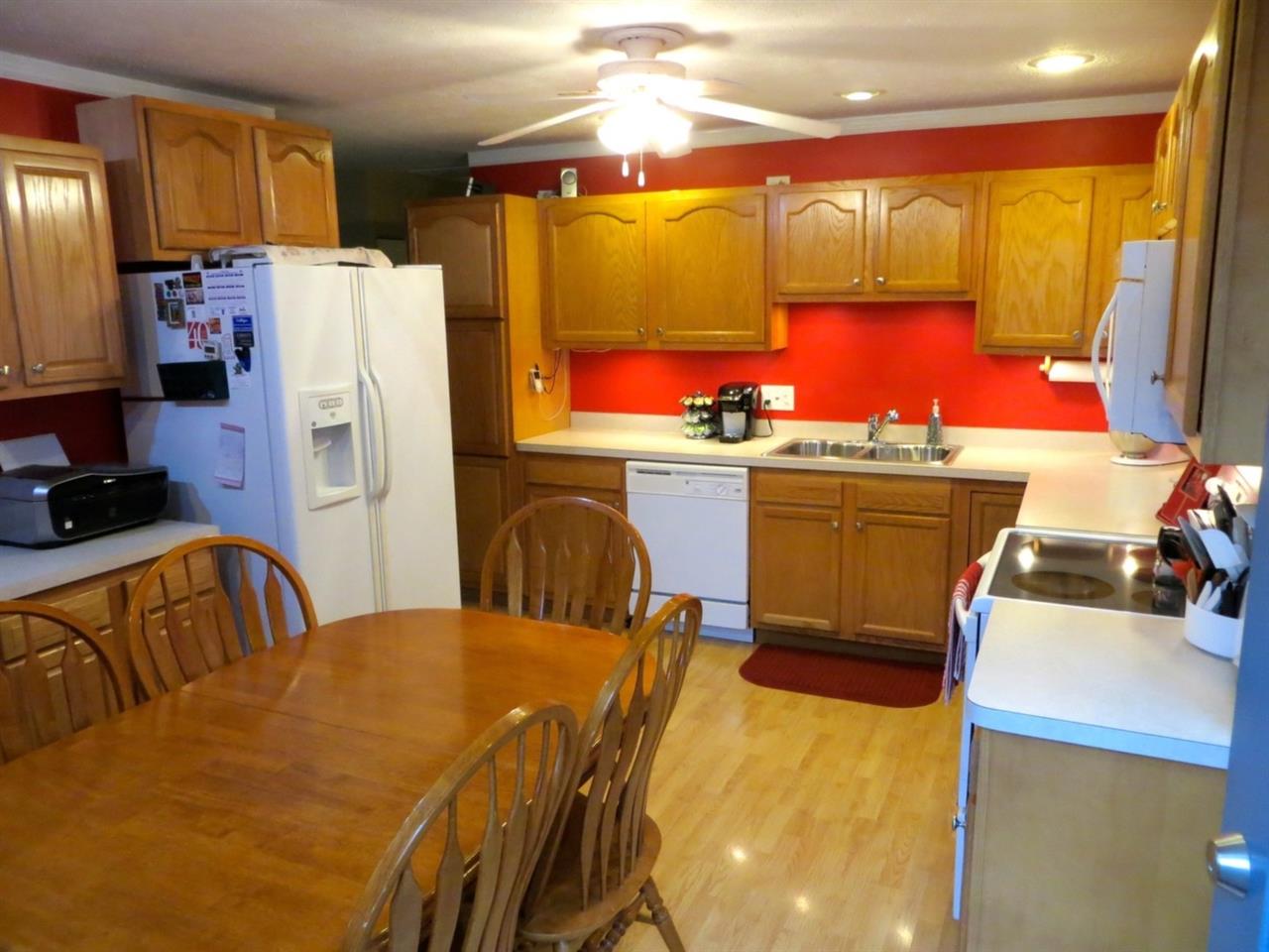 1816 Thornhill Dr, South Bend, IN 46614 photo 4
