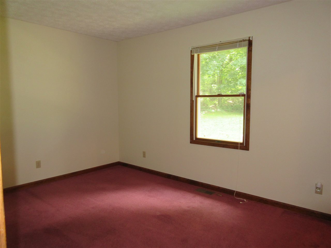 261 Country Estates Dr, Mitchell, IN 47446 photo 7