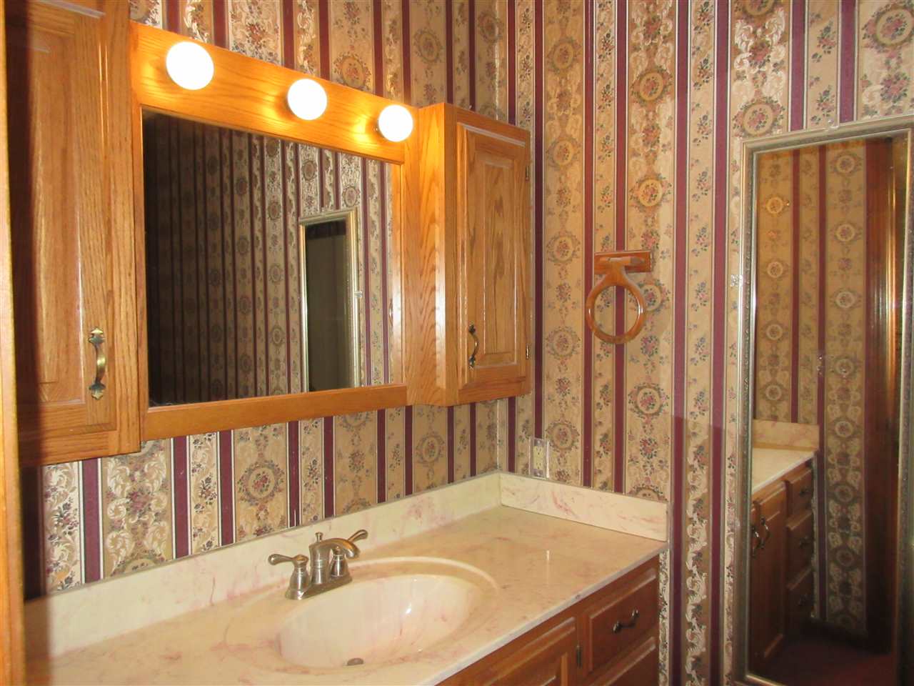 261 Country Estates Dr, Mitchell, IN 47446 photo 9