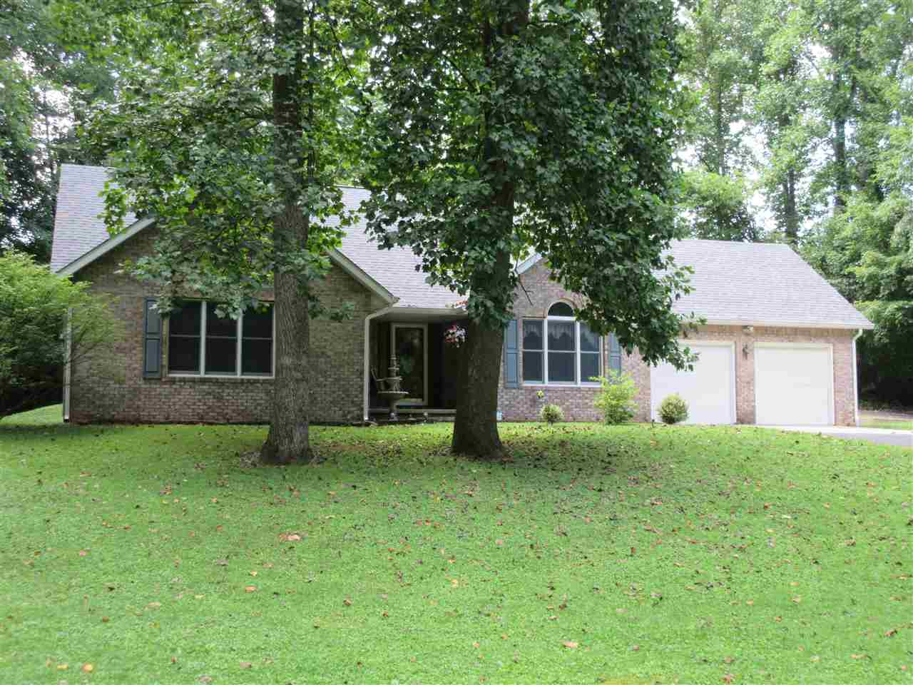 261 Country Estates Dr, Mitchell, IN 47446 photo 1