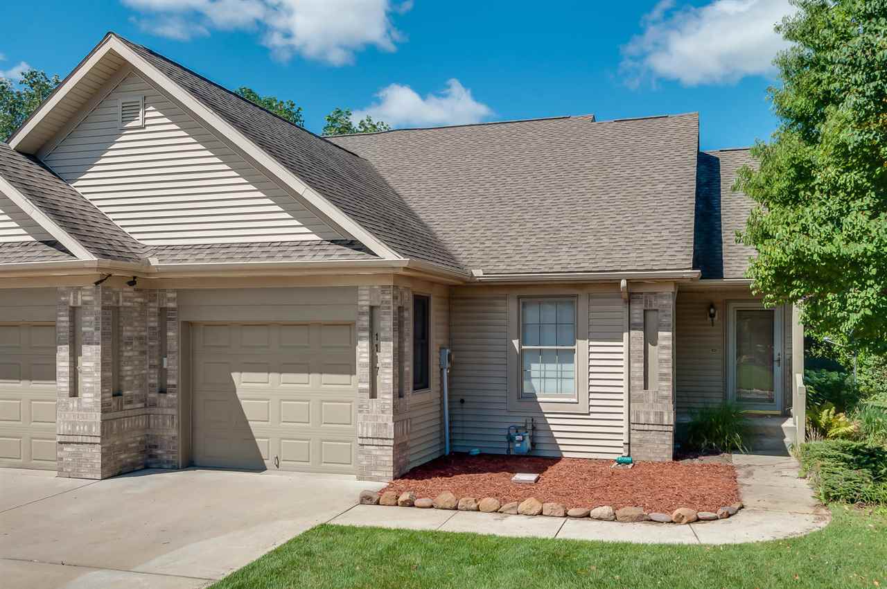1117 Diamond Dr, Mishawaka, IN 46544 photo 1