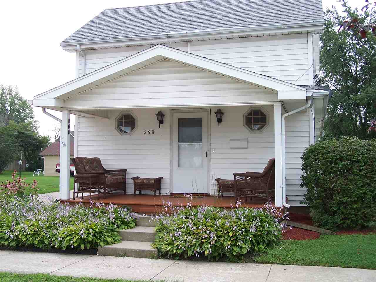 268 E Main, Berne, IN 46711 photo 2