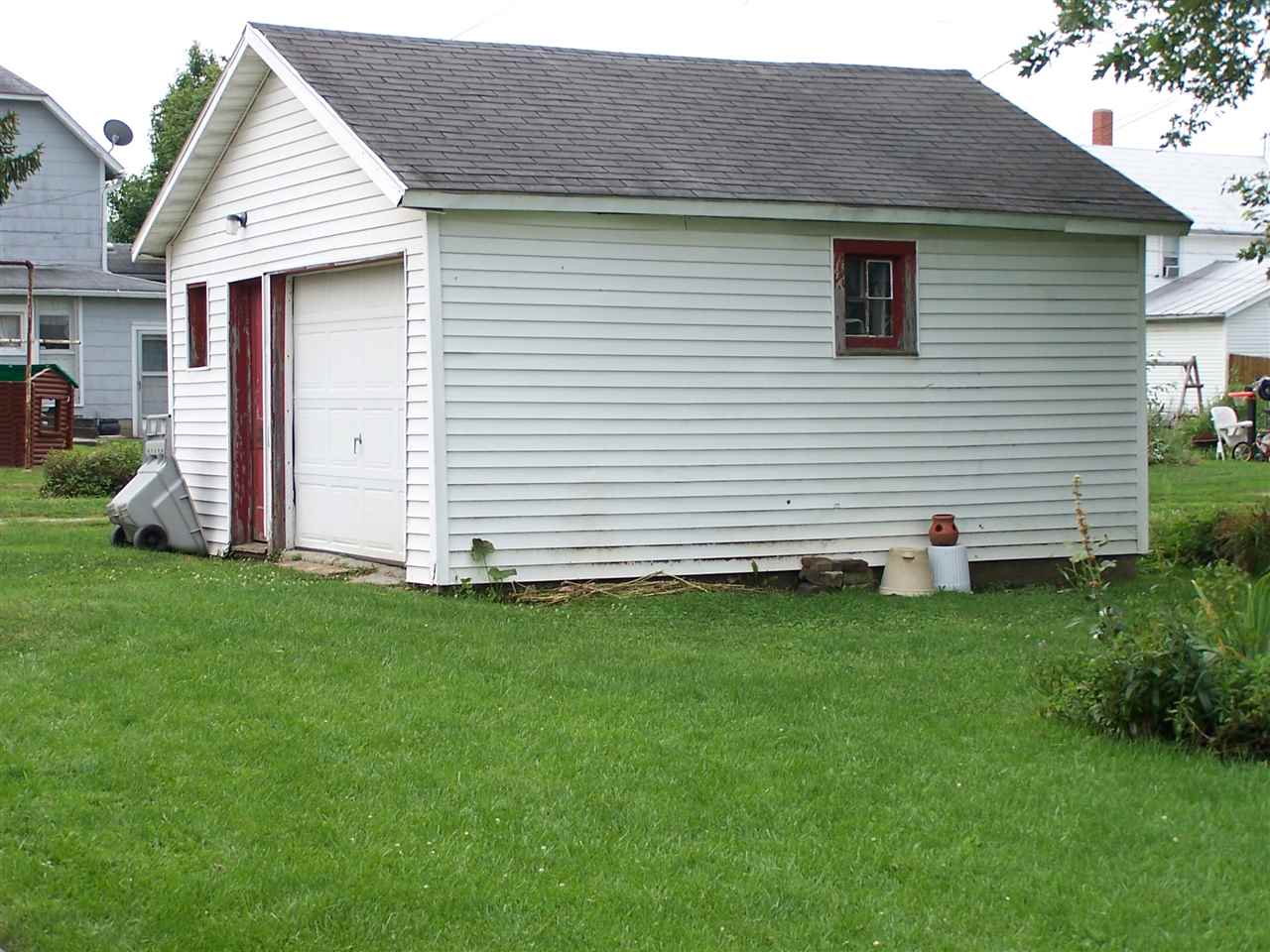268 E Main, Berne, IN 46711 photo 4
