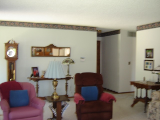 704 E Spring St, Fremont, IN 46737 photo 4