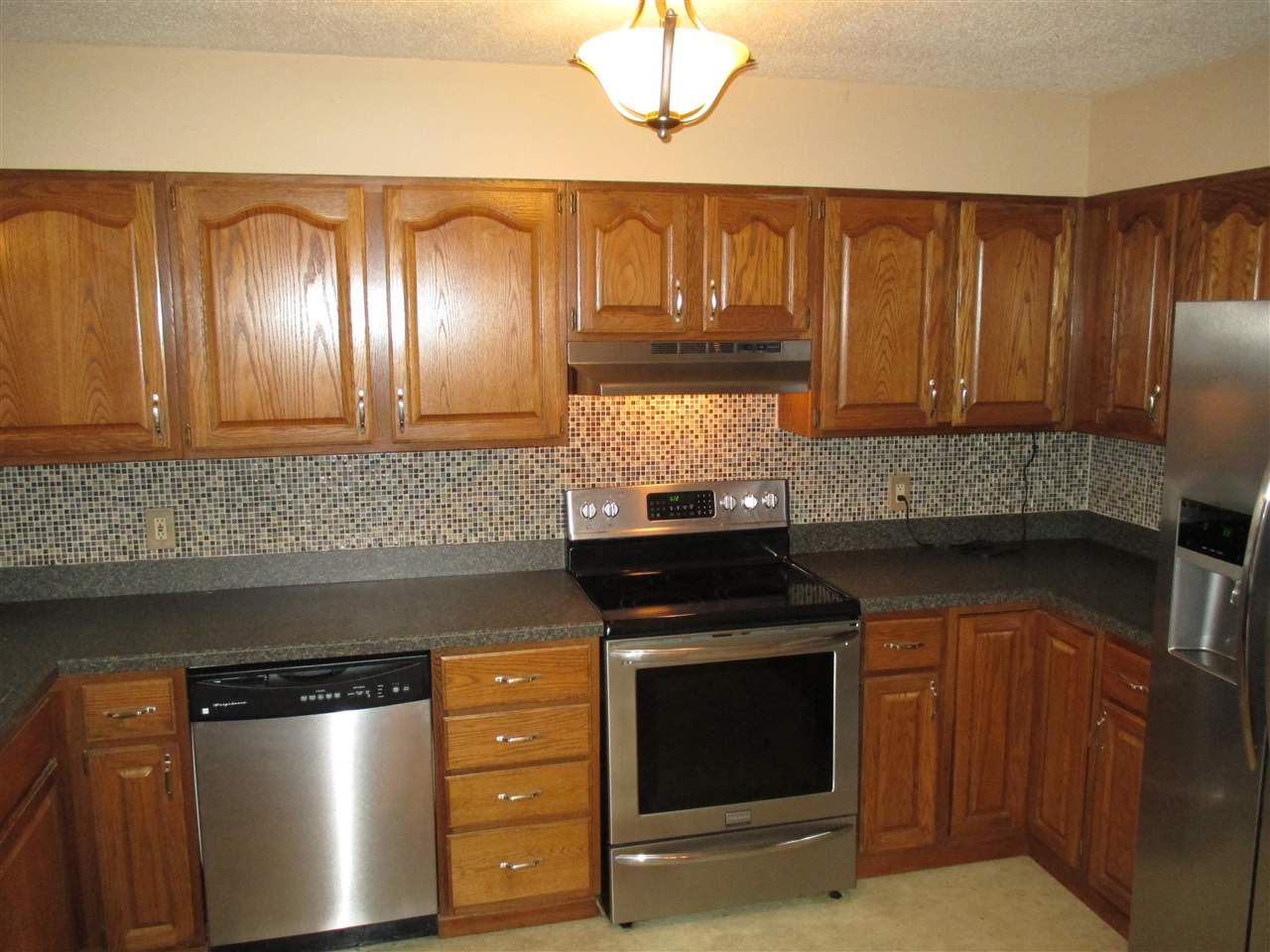 8800 Nevada Dr, Newburgh, IN 47630 photo 4