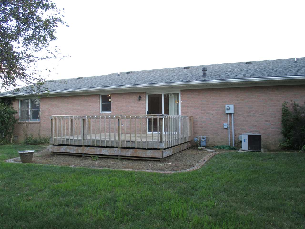 8800 Nevada Dr, Newburgh, IN 47630 photo 13