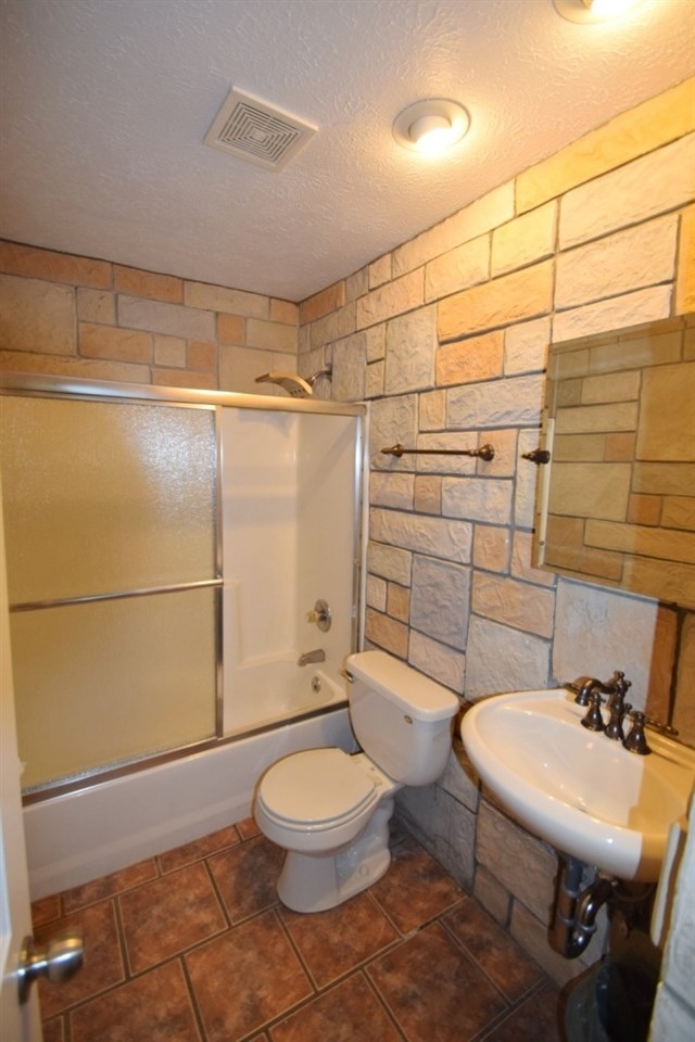 1365 Maple Ln, Nappanee, IN 46550 photo 21
