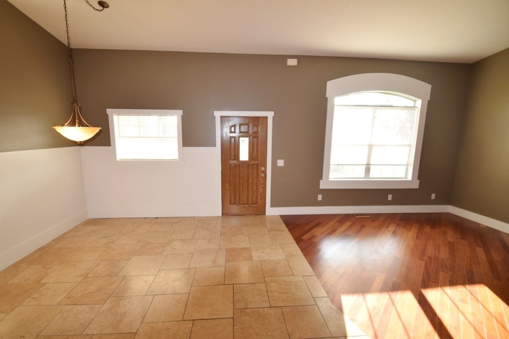 1365 Maple Ln, Nappanee, IN 46550 photo 30