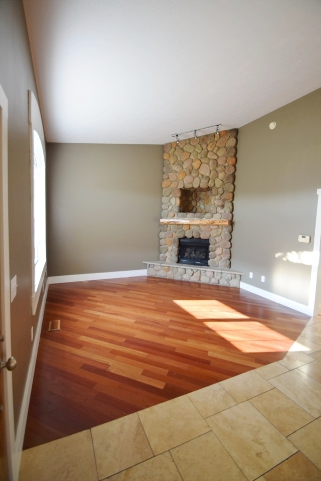 1365 Maple Ln, Nappanee, IN 46550 photo 20