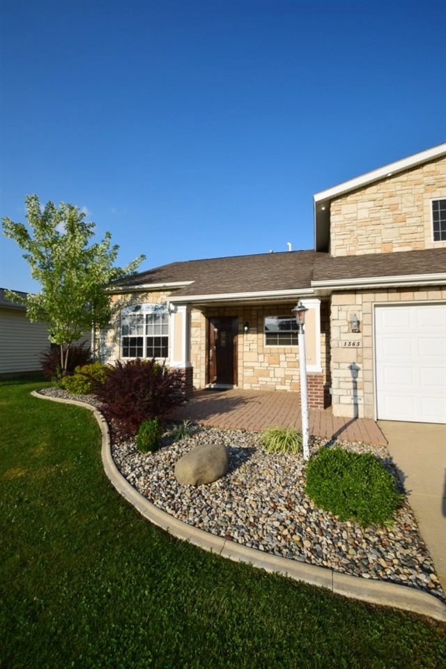 1365 Maple Ln, Nappanee, IN 46550 photo 15