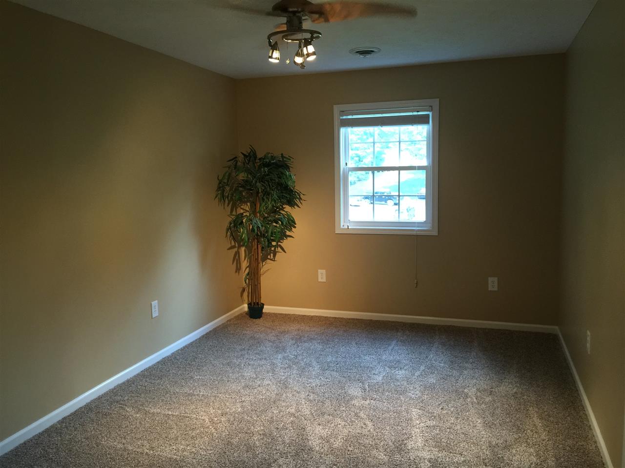 6237 N Holly Dr, Ellettsville, IN 47429 photo 15