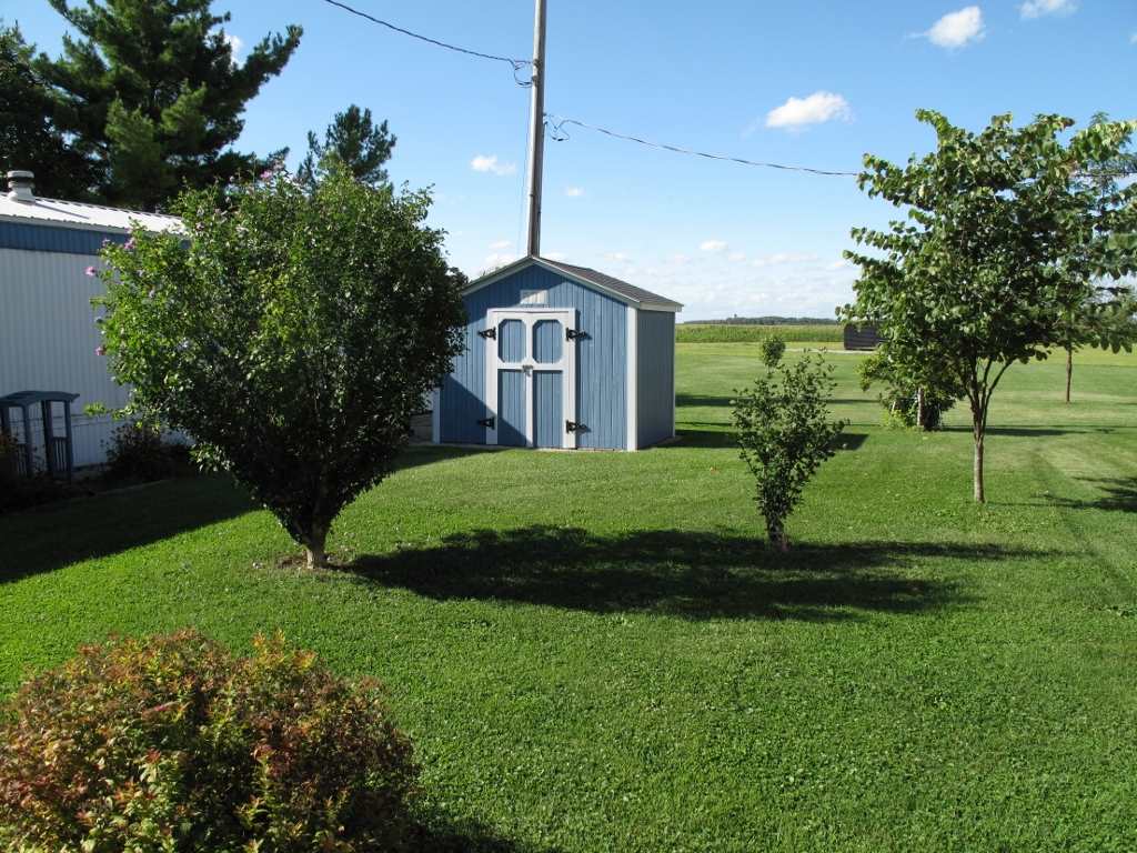 16233 Douglas, Yoder, IN 46798 photo 5