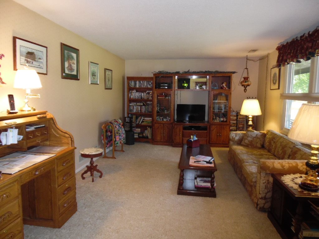 332 Willowbrook Trl, Bluffton, IN 46714 photo 4