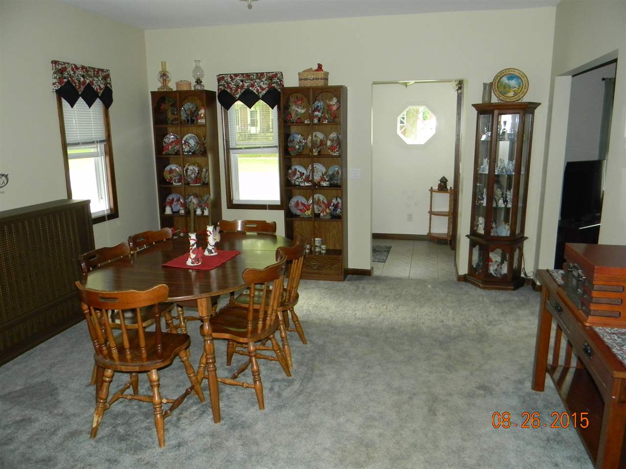 408 E Main St, Albion, IN 46701 photo 9