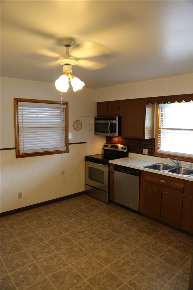 2109 27th St, Bedford, IN 47421 photo 9