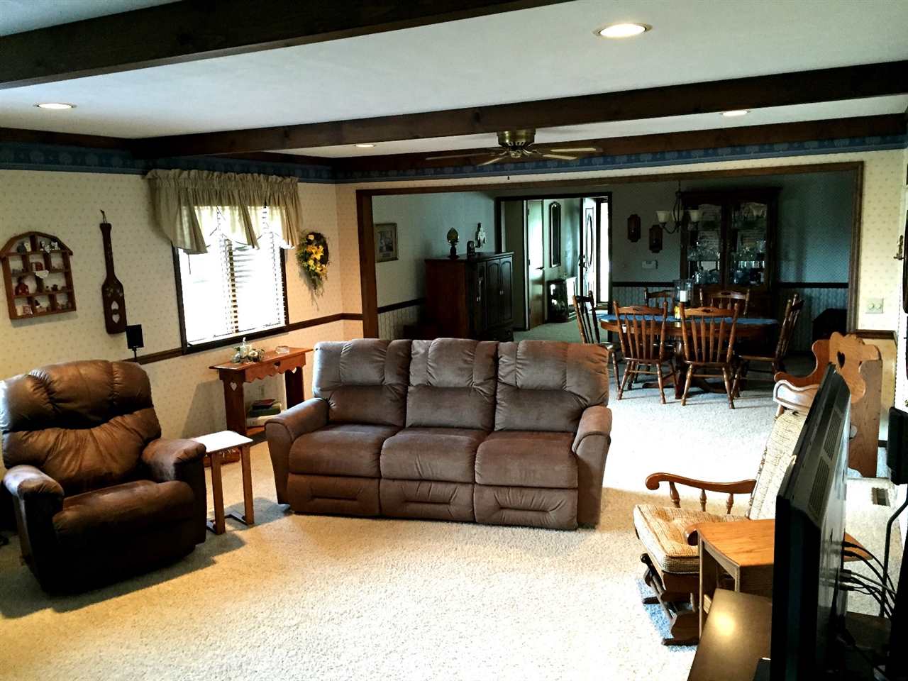 202 E Fox, Wolcott, IN 47995 photo 10