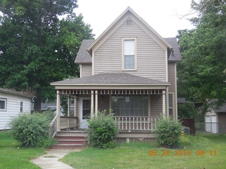 117 S Riverside Dr, Elkhart, IN 46514 photo 1
