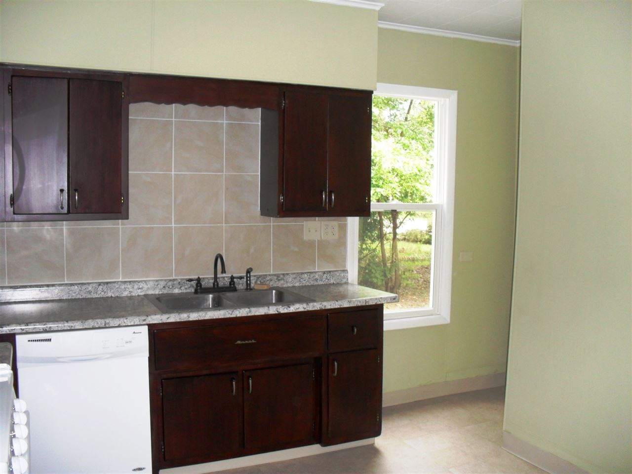 1027 Edwardsburg Ave, Elkhart, IN 46514 photo 9