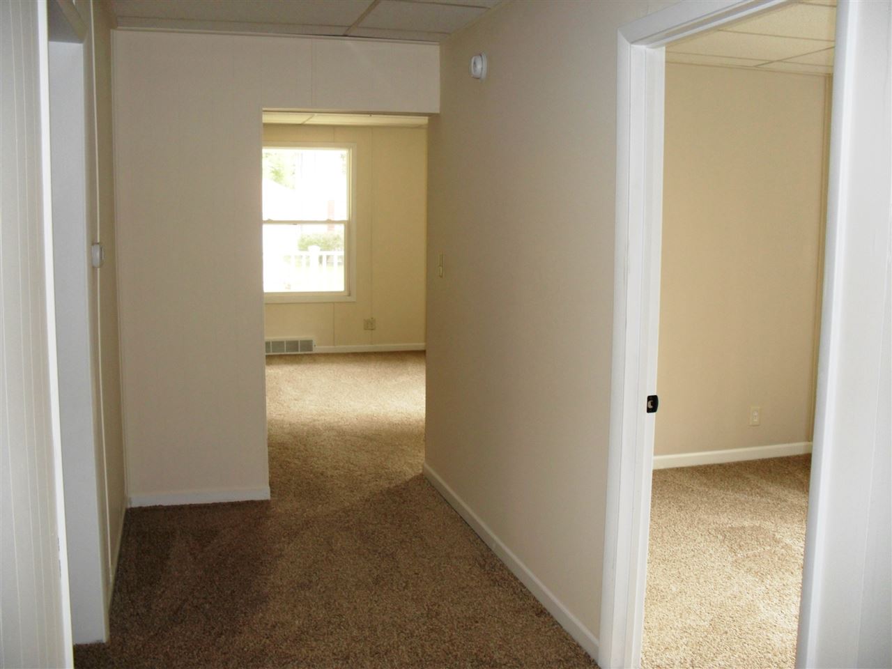1027 Edwardsburg Ave, Elkhart, IN 46514 photo 15