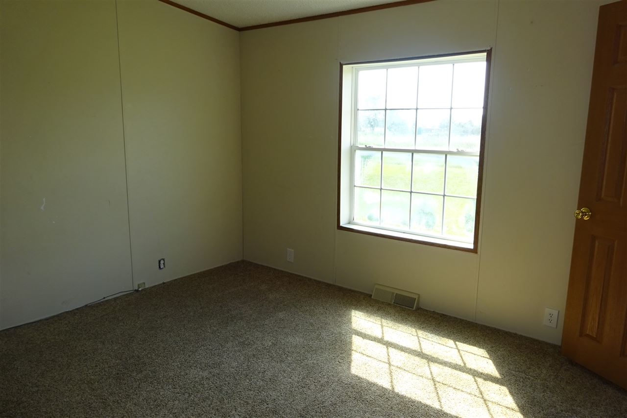 3271 Adele Dr, Rochester, IN 46975 photo 10