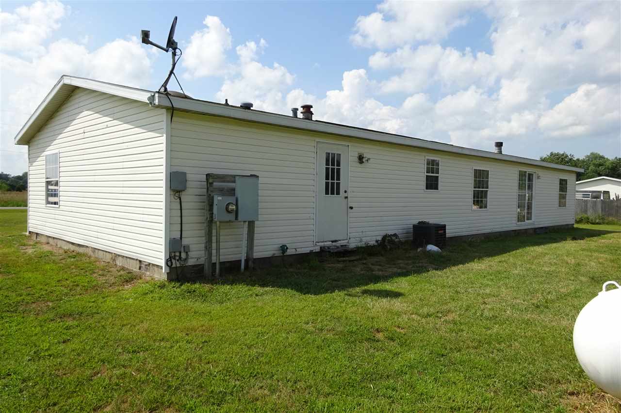 3271 Adele Dr, Rochester, IN 46975 photo 2