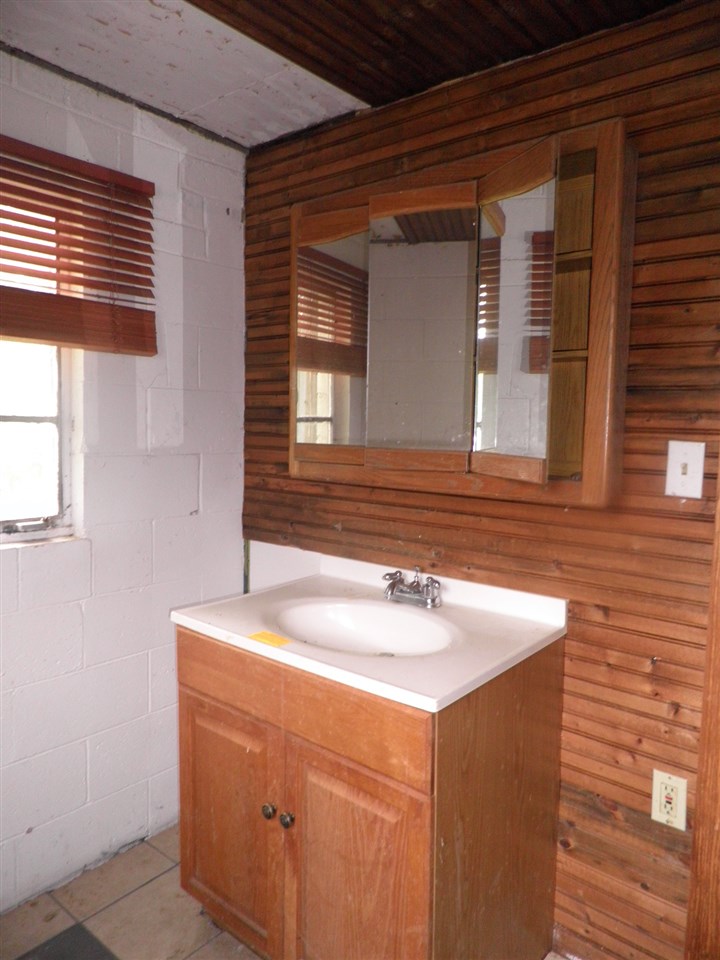 2060 Green St, Bloomington, IN 47401 photo 8