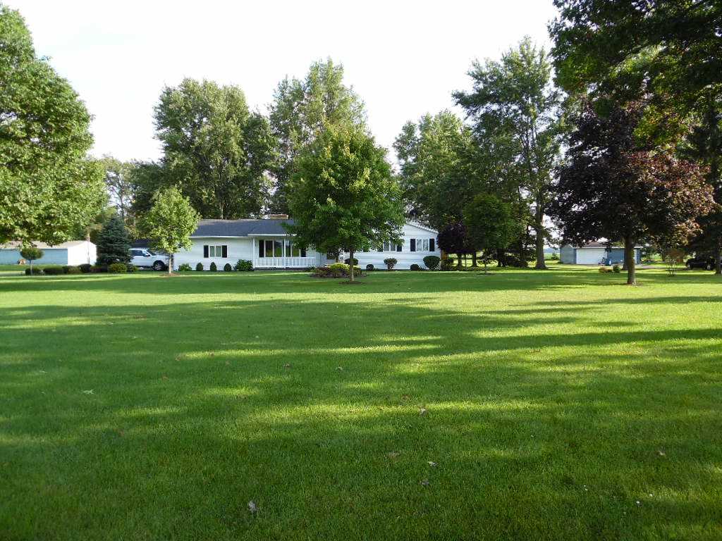 884 W 300 S, Bluffton, IN 46714 photo 3