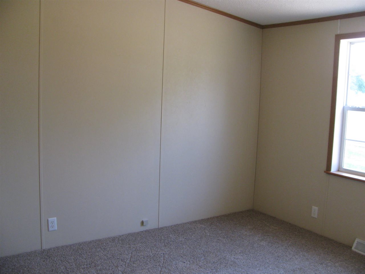 9990 E 400 N, Howe, IN 46746 photo 12