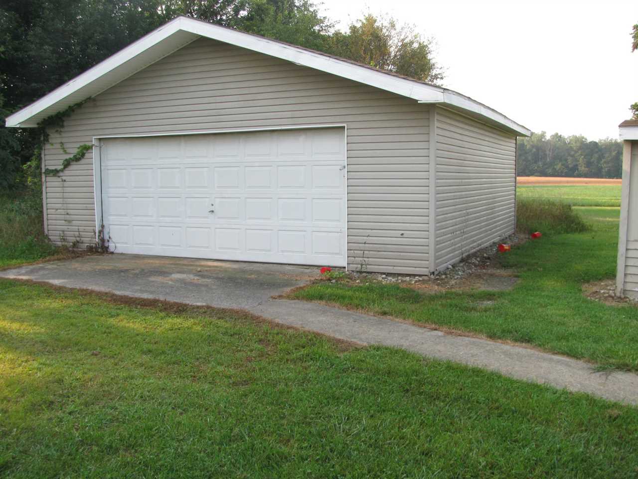 9990 E 400 N, Howe, IN 46746 photo 15
