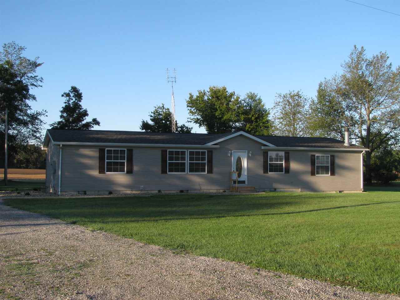 9990 E 400 N, Howe, IN 46746 photo 18