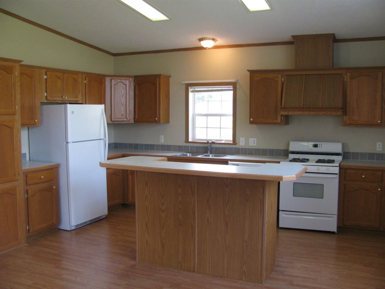 9990 E 400 N, Howe, IN 46746 photo 5