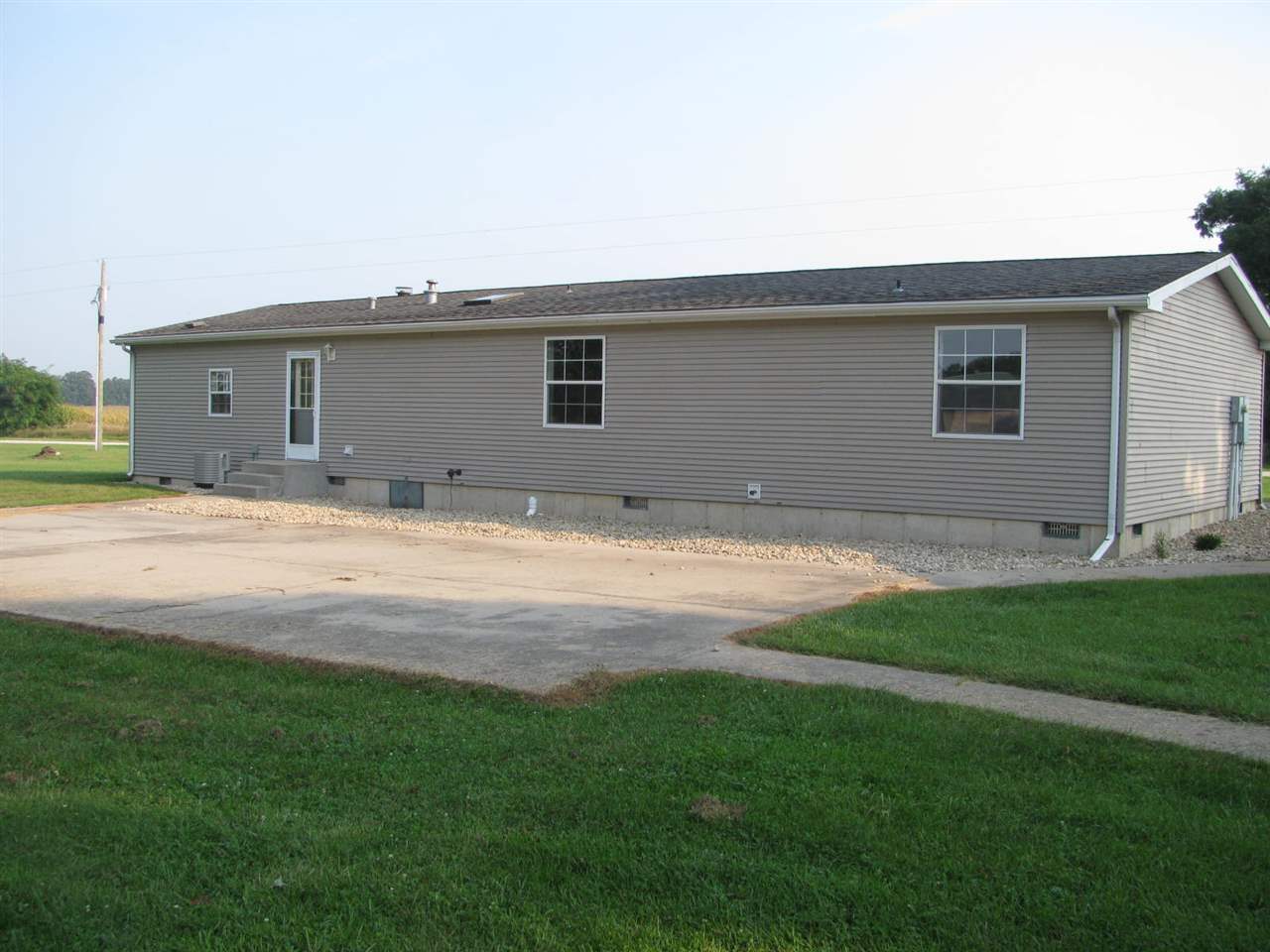 9990 E 400 N, Howe, IN 46746 photo 17