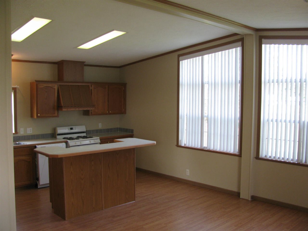 9990 E 400 N, Howe, IN 46746 photo 4