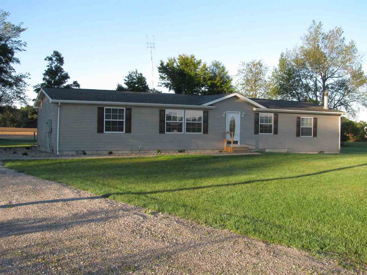 9990 E 400 N, Howe, IN 46746 photo 19