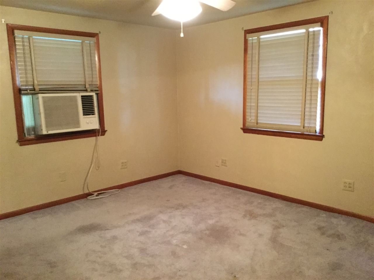 558 Circle Dr, Fairmount, IN 46928 photo 5