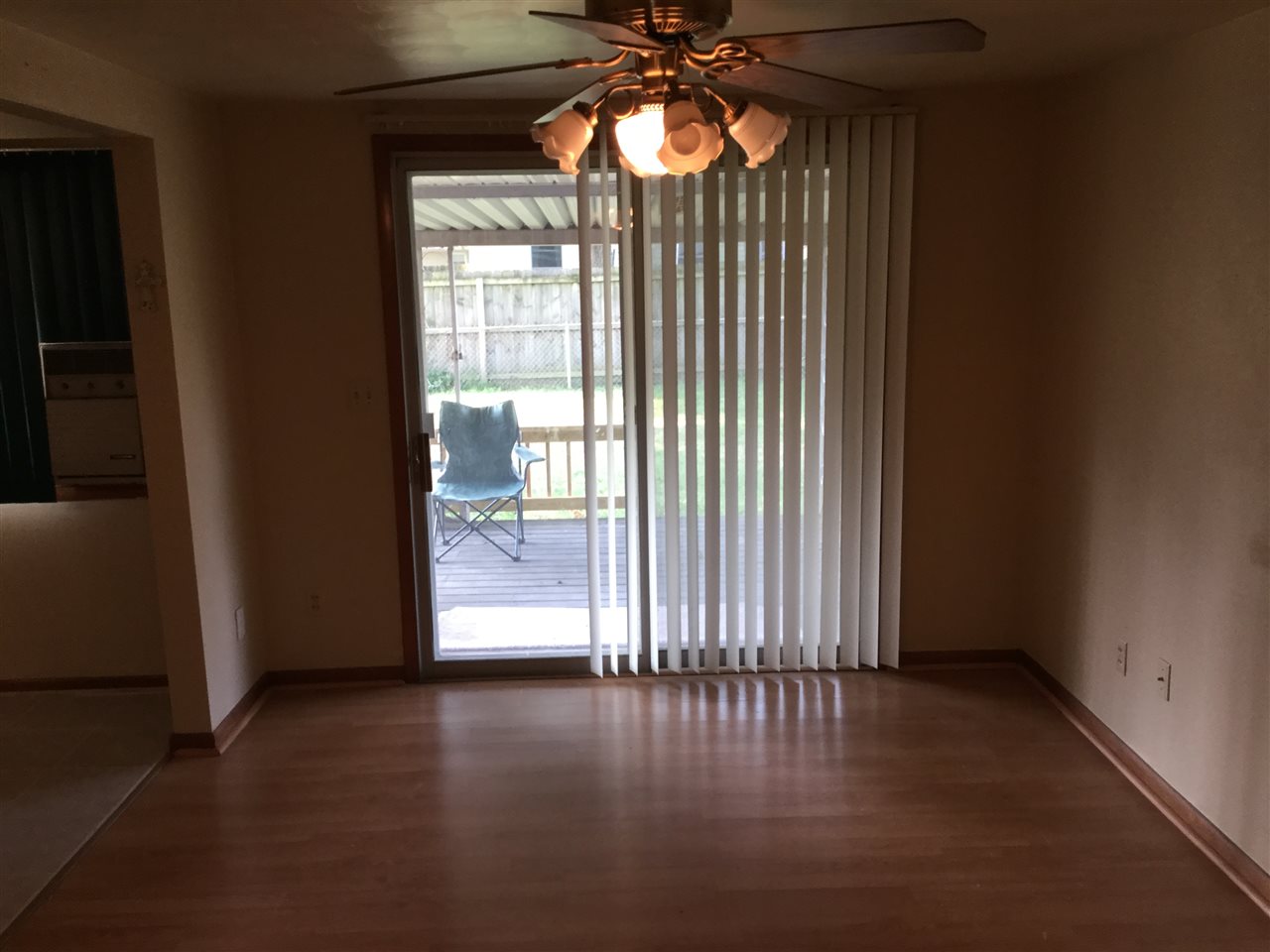 558 Circle Dr, Fairmount, IN 46928 photo 2