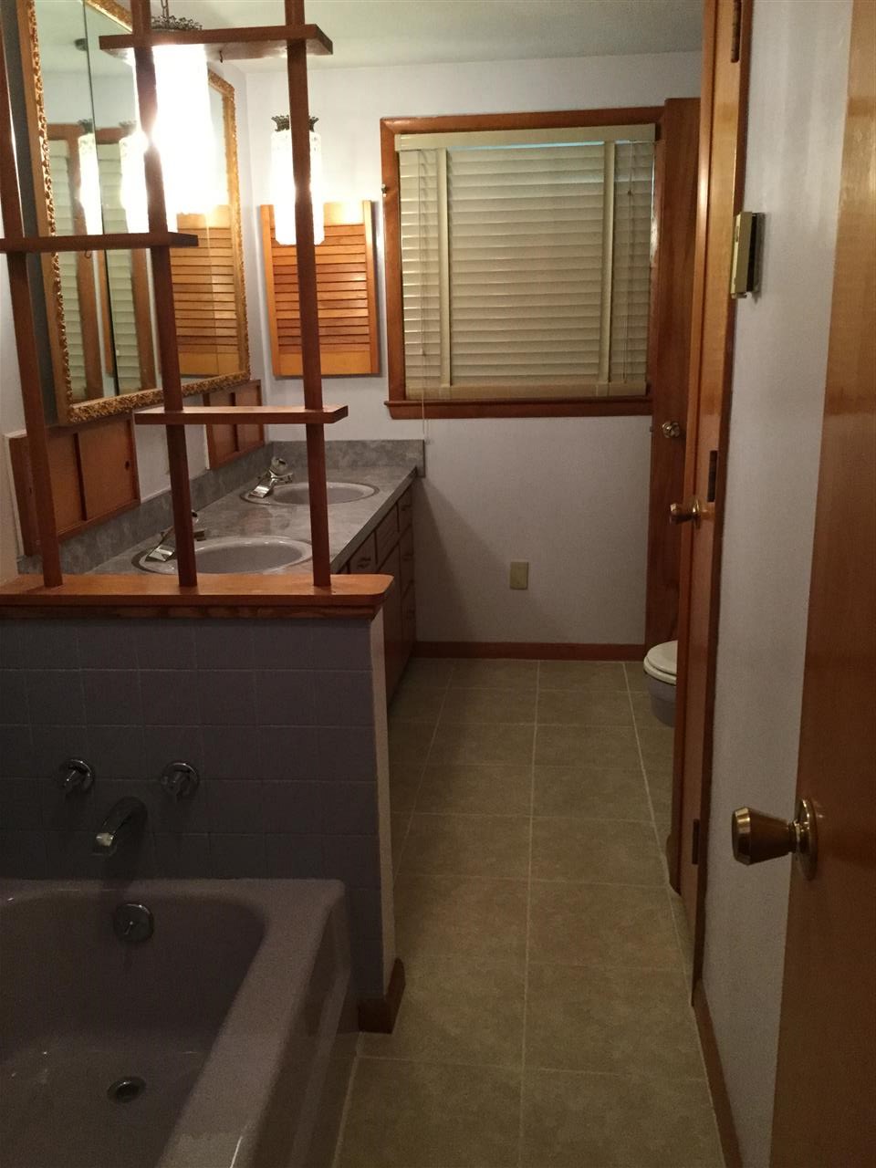 558 Circle Dr, Fairmount, IN 46928 photo 3