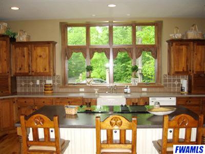 1824 Forest Trl, Fort Wayne, IN 46845 photo 4