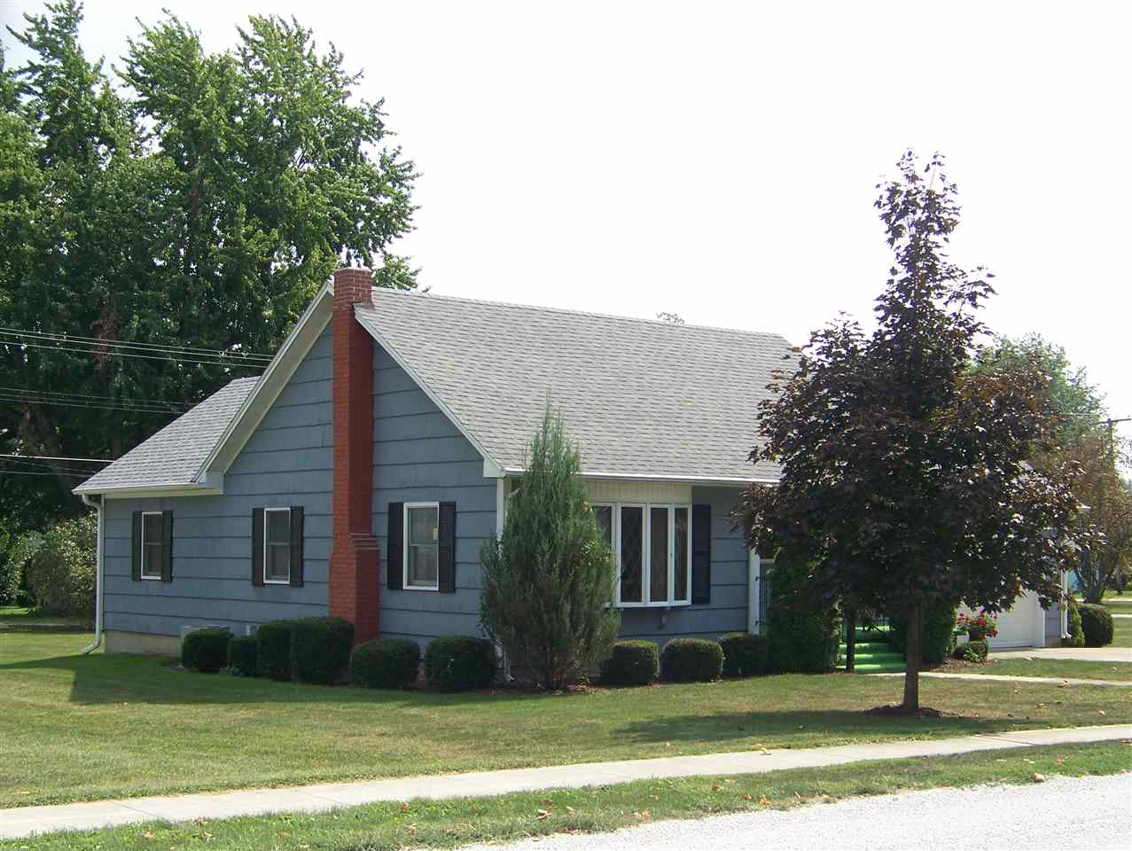 720 N Rush St, Fairmount, IN 46928 photo 1
