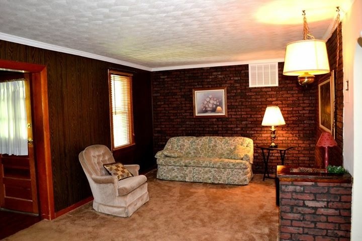 720 N Rush St, Fairmount, IN 46928 photo 3