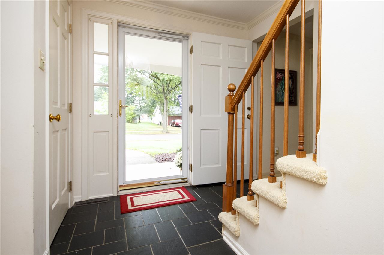 3535 Amulet Dr, Fort Wayne, IN 46815 photo 3