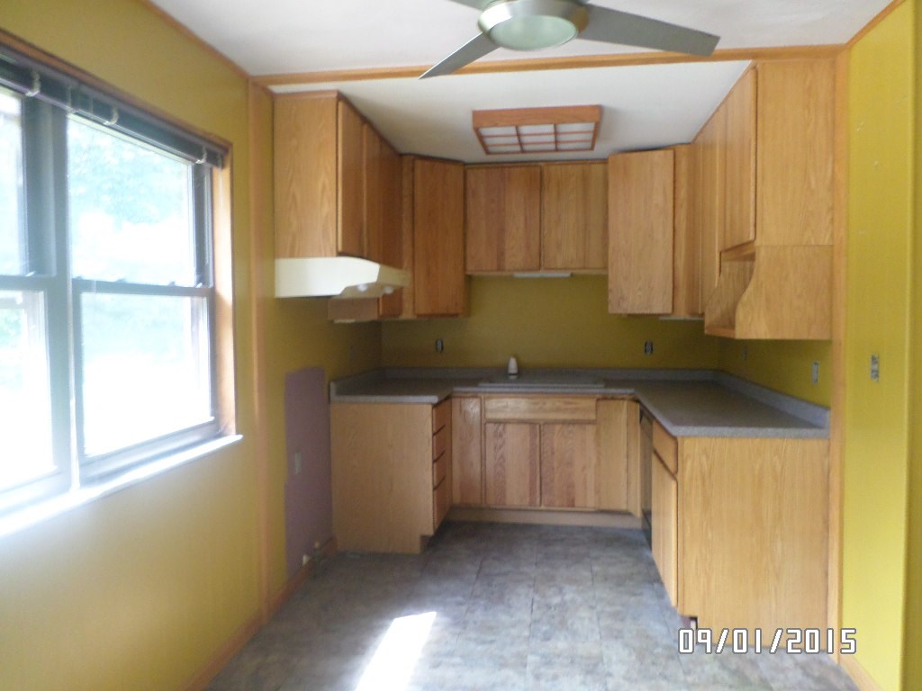 1409 W 300 N, Peru, IN 46970 photo 3