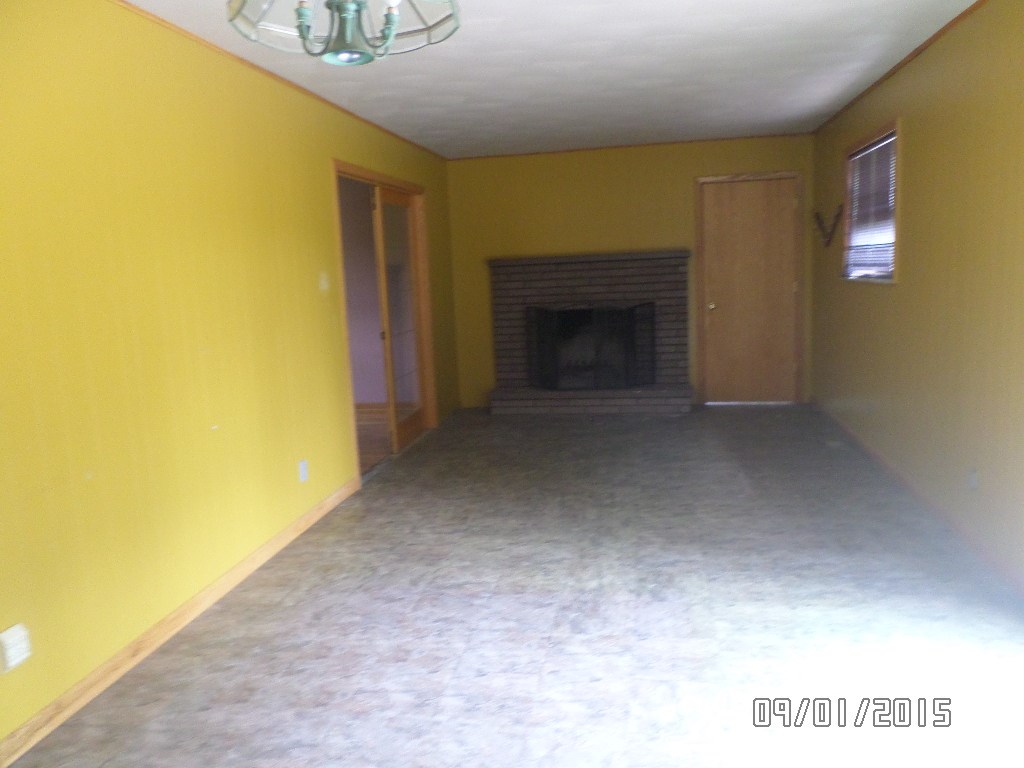 1409 W 300 N, Peru, IN 46970 photo 4