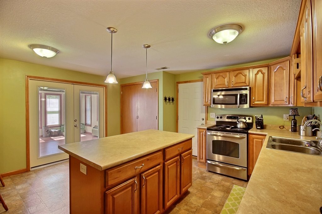 1912 E Gump Rd, Fort Wayne, IN 46845 photo 8