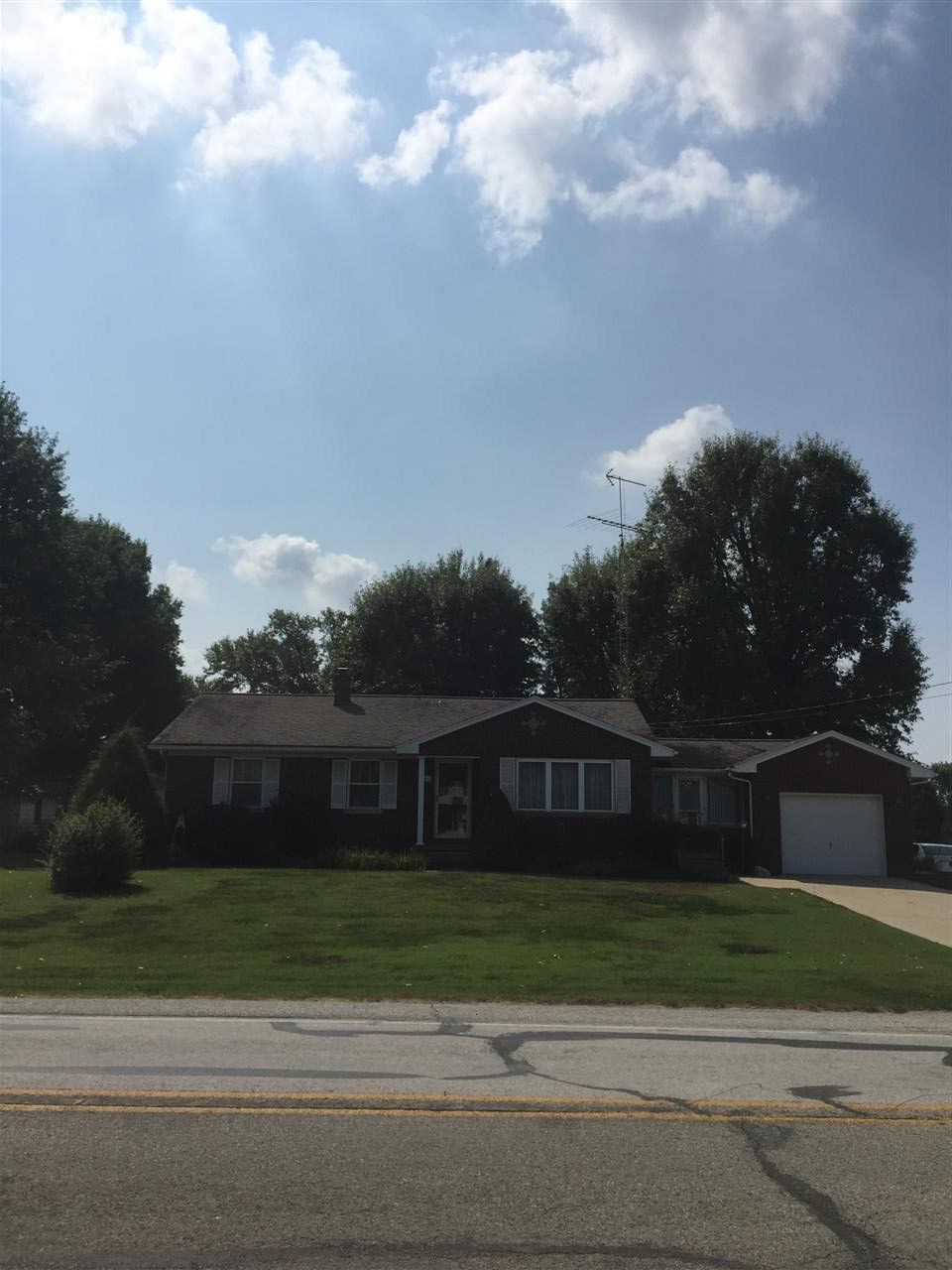 341 E 23rd St, Ferdinand, IN 47532 photo 2