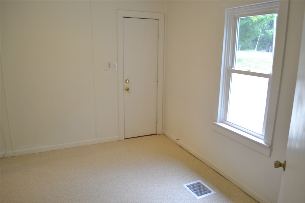 7875 W Elwren Rd, Bloomington, IN 47403 photo 10
