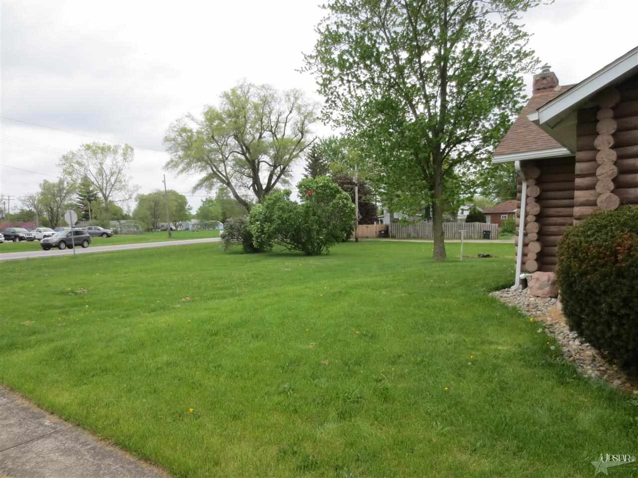 101 N Main St, Laotto, IN 46763 photo 5