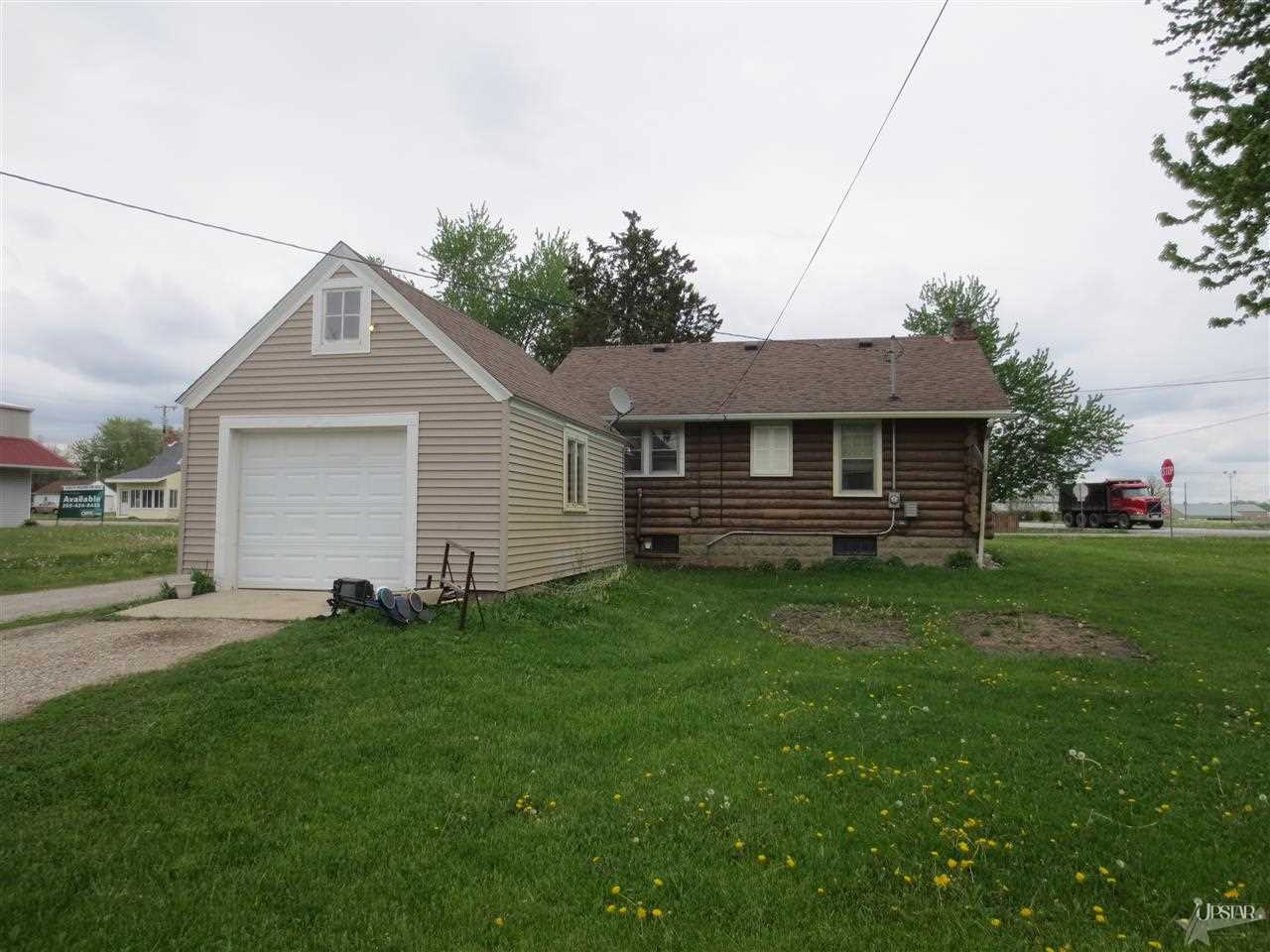 101 N Main St, Laotto, IN 46763 photo 3