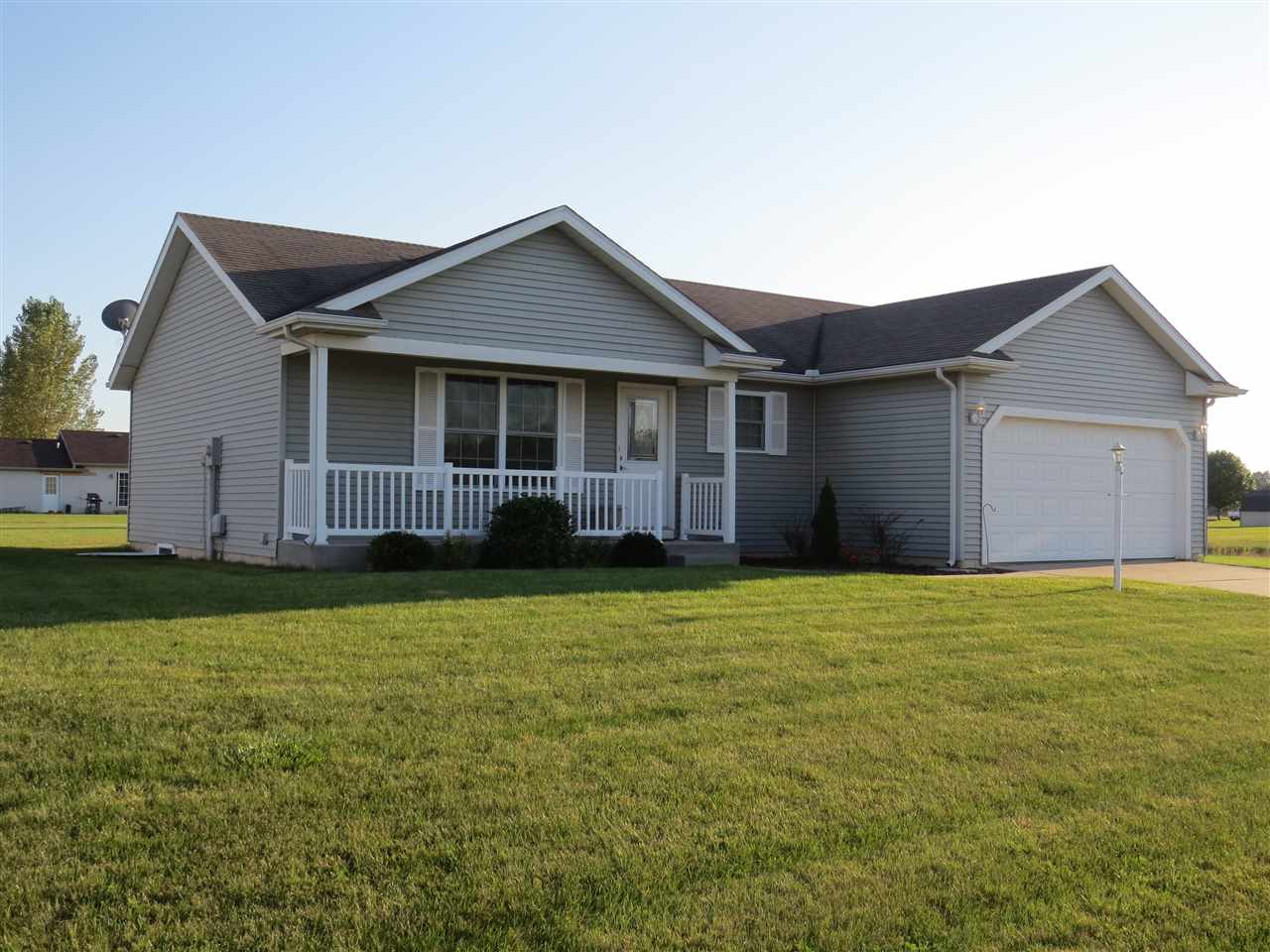 30520 Alex Ln, Elkhart, IN 46516 photo 1