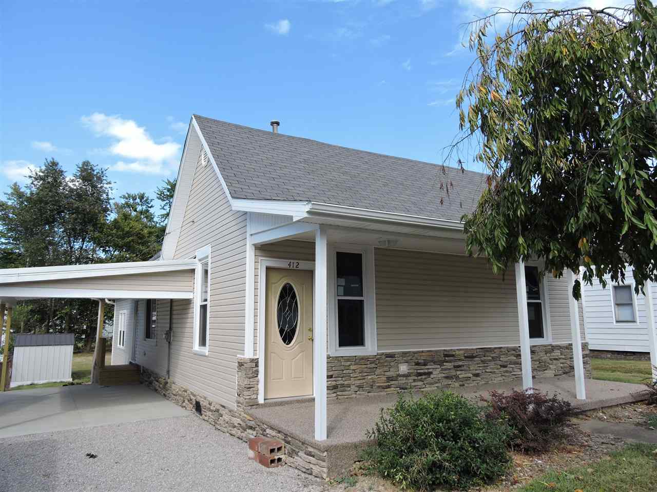 412 E Oak St, Boonville, IN 47601 photo 2